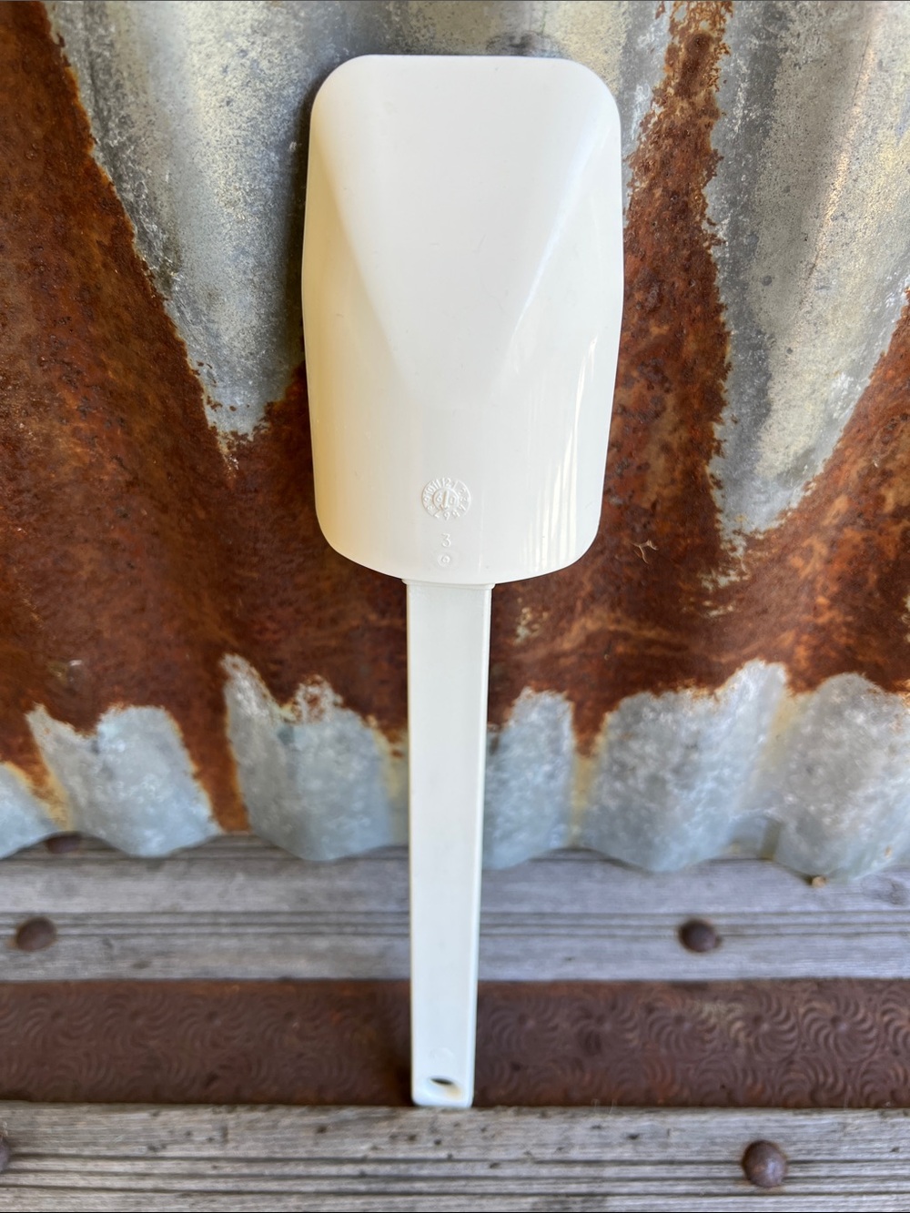 Pampered Chef Mix 'N Scraper Spatula Heavy-Duty Scraper + Spoon in one - Picture 14 of 16
